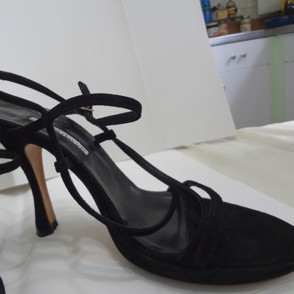 charles david suede pumps